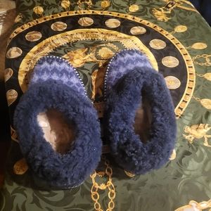 Ugg Slipper Rylan 1871, Wool like Moccasin Slippers True Size 9, Read is 10